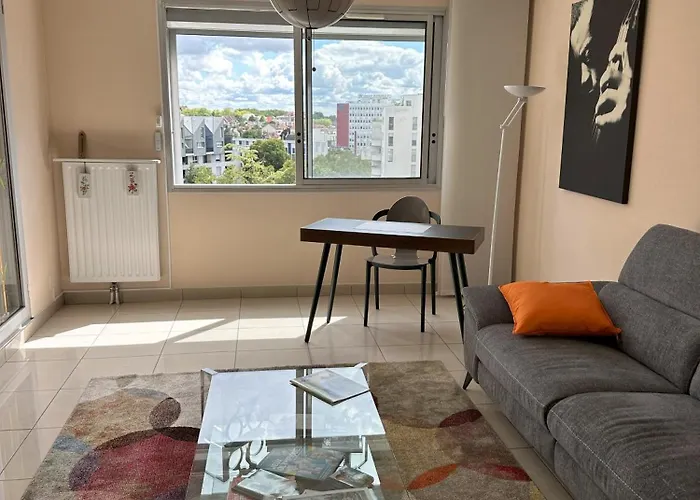 דירה Bel Spacieux , Lumineux, Proche Centre Auditorium